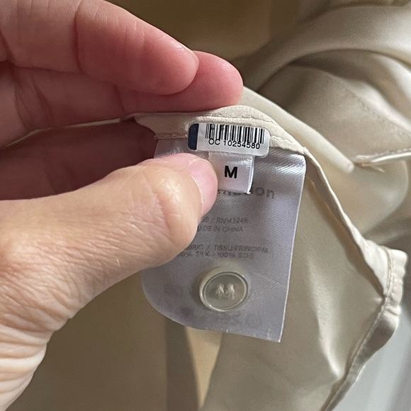 REFORMATION SKY 100% SILK SHIRT Elegant Cream Gold Silk Blouse {$255} Medium - Picture 7 of 8